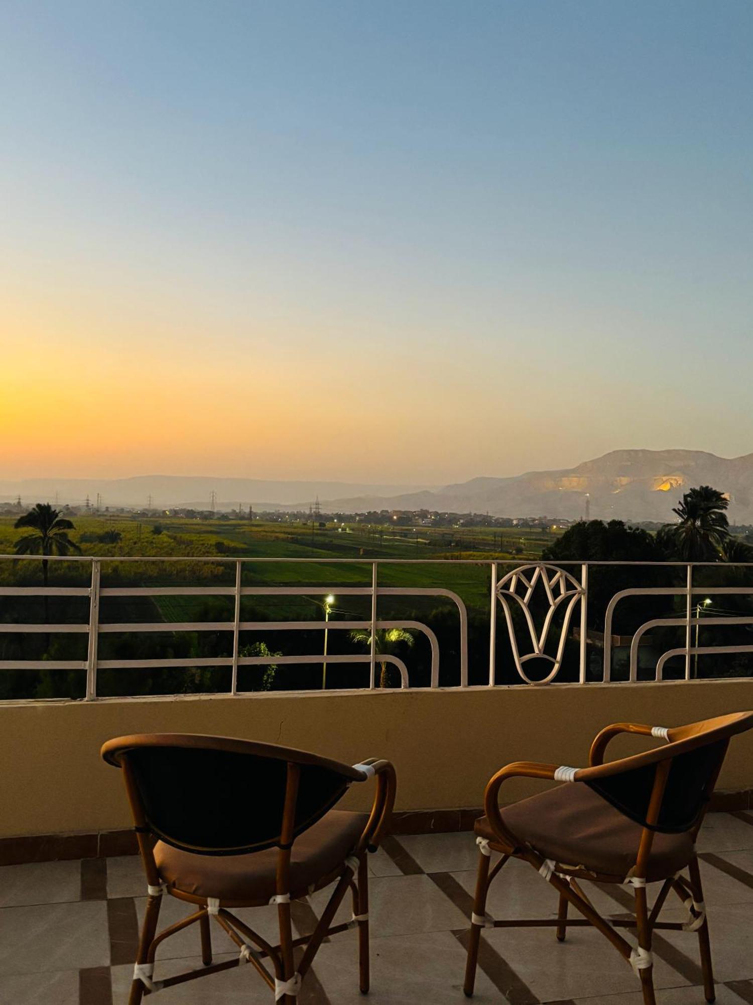 Luxor View Hostel Екстер'єр фото